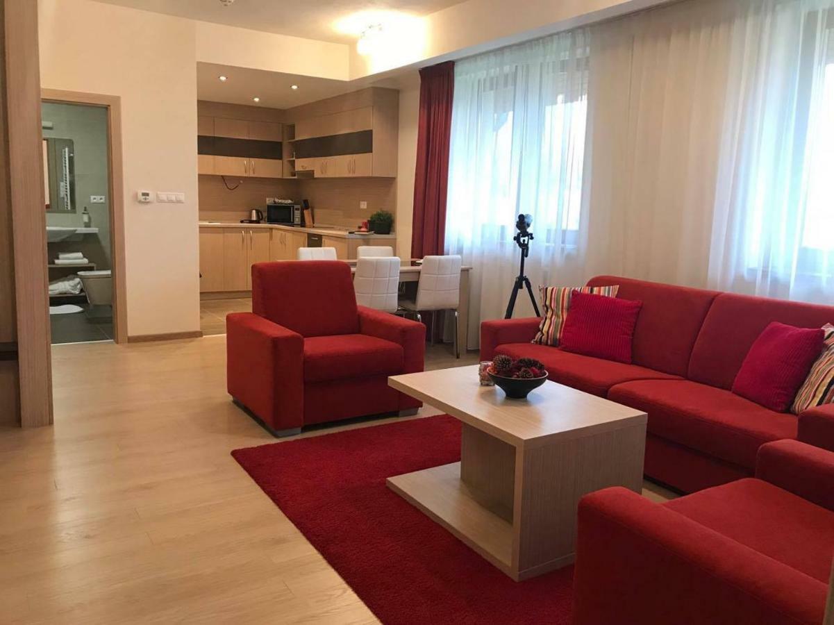 Apartmany Sabai Dee Стара Лесна Екстер'єр фото