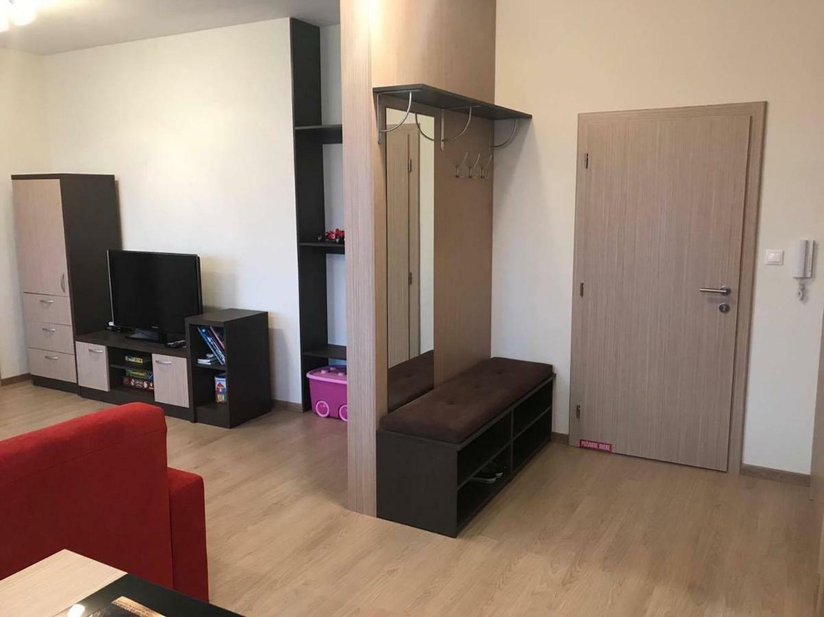 Apartmany Sabai Dee Стара Лесна Екстер'єр фото